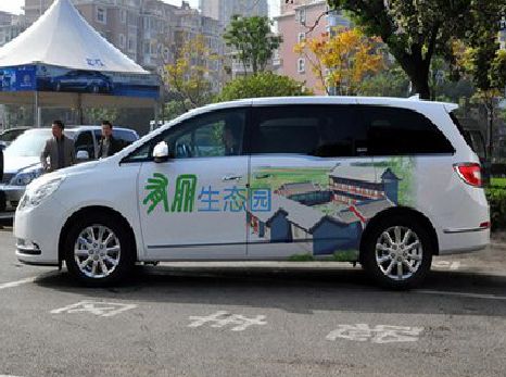 桑植户外车贴喷绘如何保持效果?